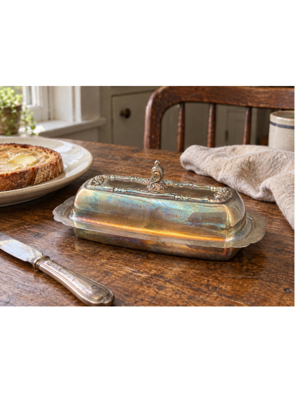 Vintae/Antique Butter Dish w/ lid - Grandmacore - Pilgrim 70 Silver Plated